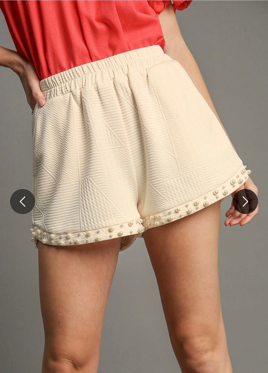Beige Shorts with Pearls - Umgee
