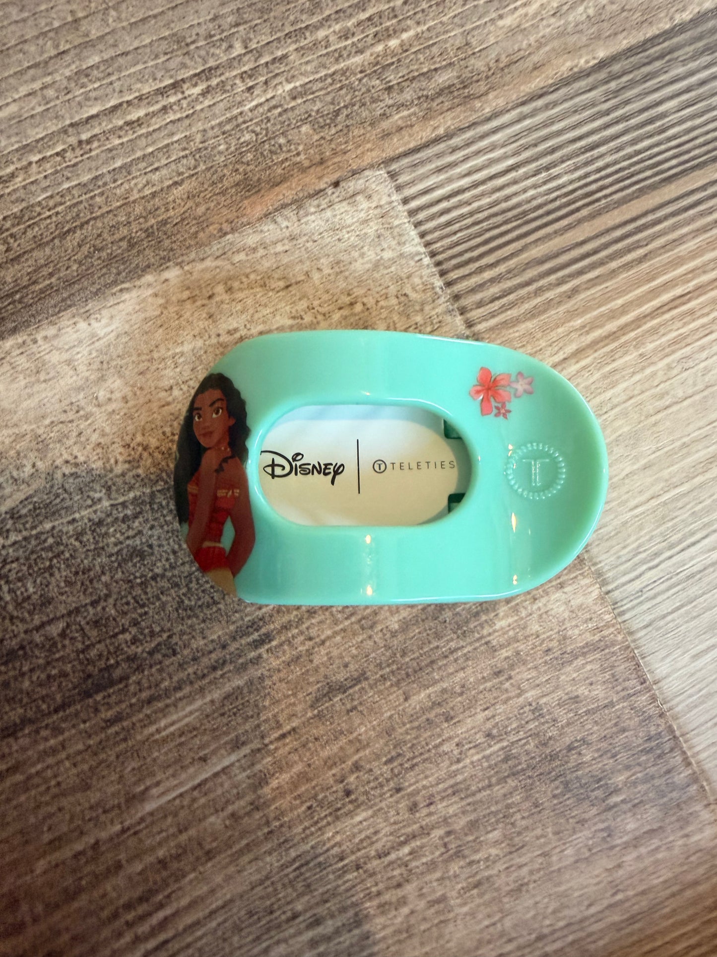 Moana Tiny Flat Round Teletie Clip